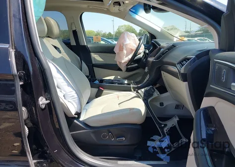 2019 Ford Edge Titanium z USA, uszkodzony, nr VIN 2FMPK3K97KBB55874